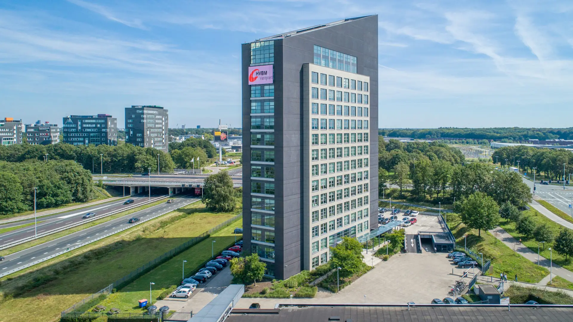 a20230904-HVBM-Vastgoed-Entrada-Tilburg-SpotCompanion_0851-scaled-1.jpg